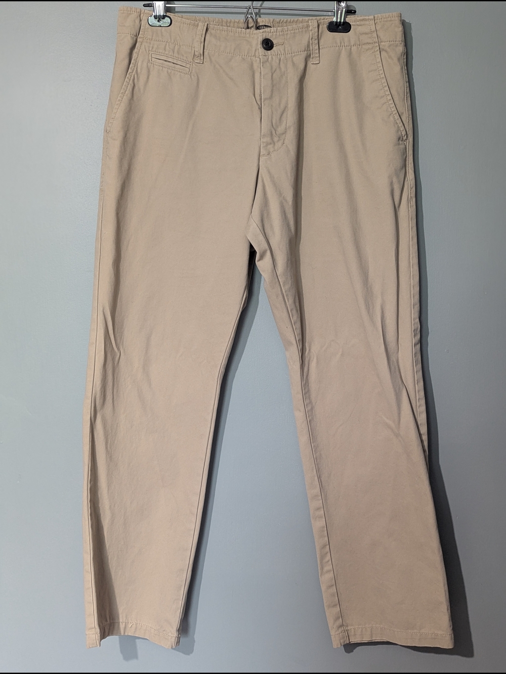 Old Navy Broken-In Straight Men's Chino Pants Tan Casual Minimalism‎